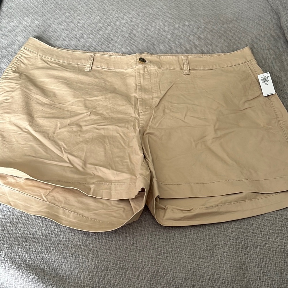 Old navy brand size 22 khaki high rise shorts